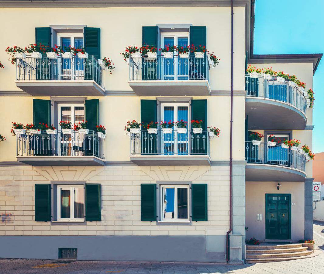 Le Residenze Del Centro Aparthotel Olbia Exterior photo